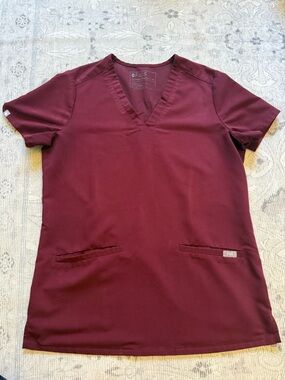 FIGS women's Burgundy Casma Three-Pocket Scrub Top